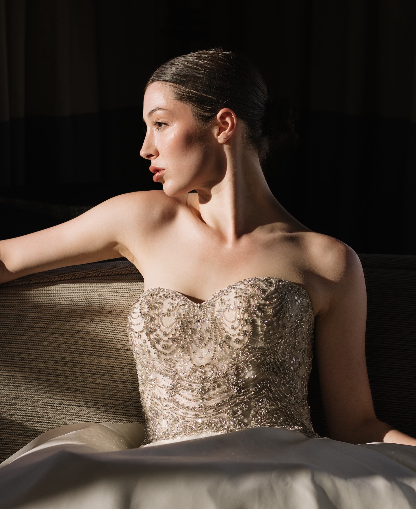 Bride in delicate veil showcasing romantic bridal elegance