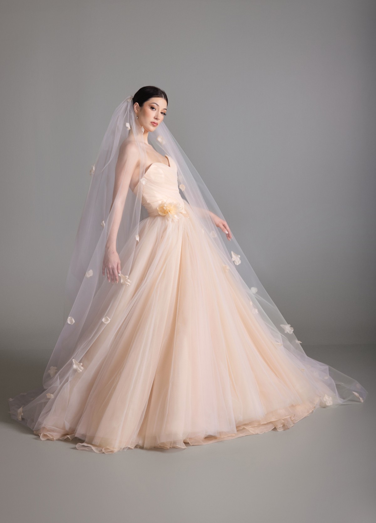 BLOOM profile view highlighting basque waist and volume