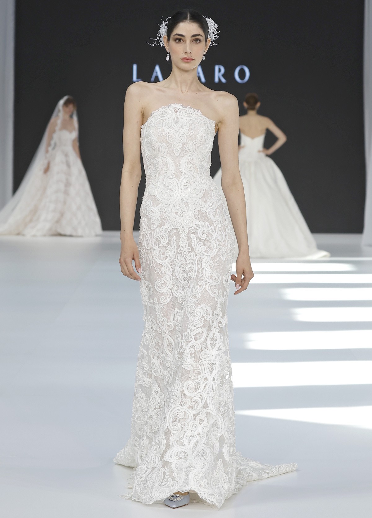 Davi lazaro wedding dress