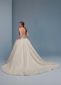 Denali lazaro wedding dresses
