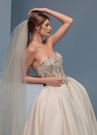 Denali lazaro wedding dresses