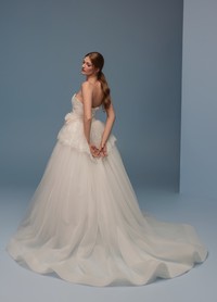 Dylan lazaro wedding dress