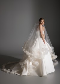 APRIL bridal veil close-up of handcrafted organza petal border