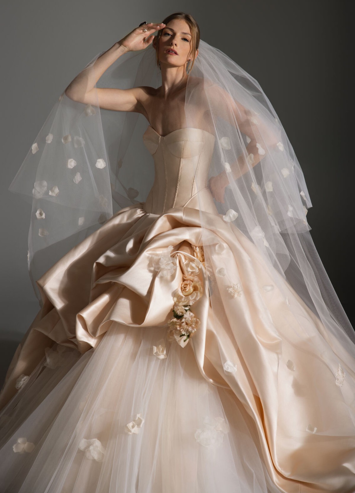 ASTOR bridal veil close-up of handcrafted corsage embellishments