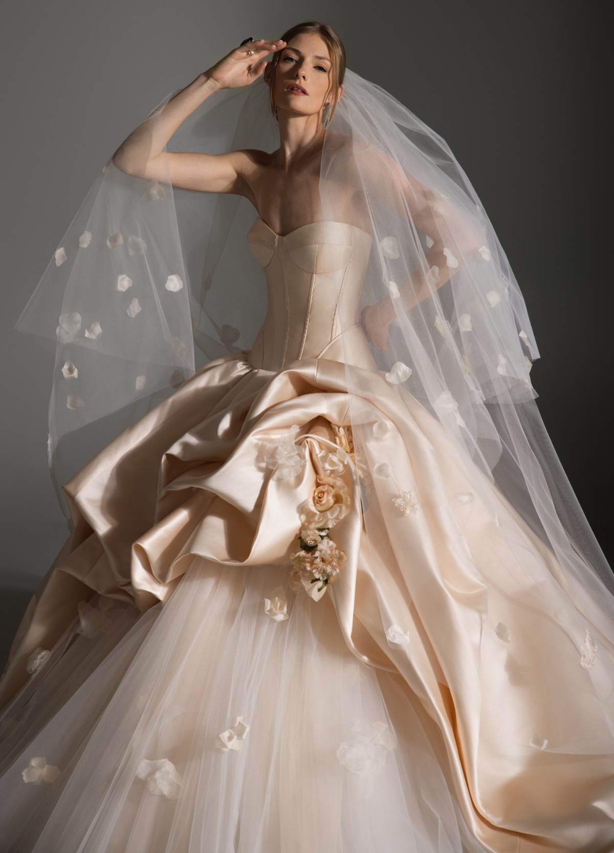 ASTOR bridal veil close-up of handcrafted corsage embellishments