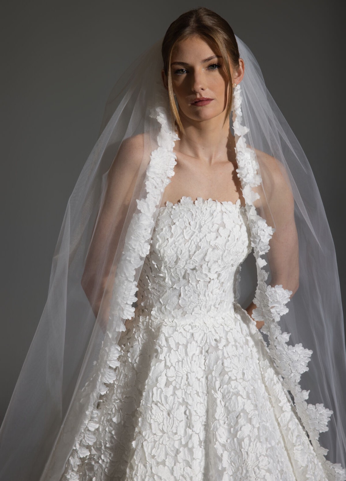 AVERY Veil